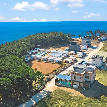 Daebudo Juni Pension Ансан Экстерьер фото