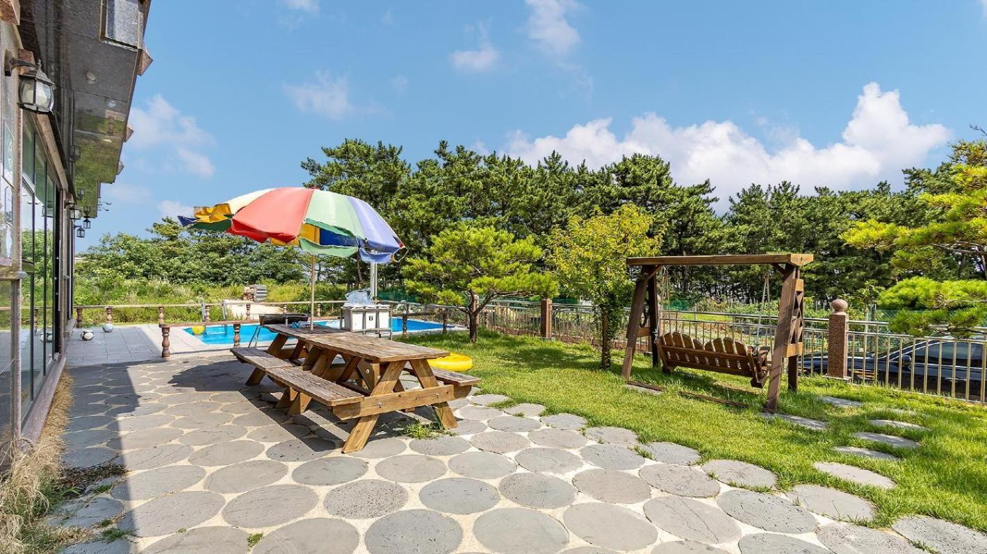 Daebudo Juni Pension Ансан Экстерьер фото