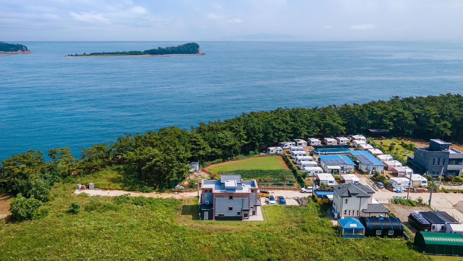 Daebudo Juni Pension Ансан Экстерьер фото