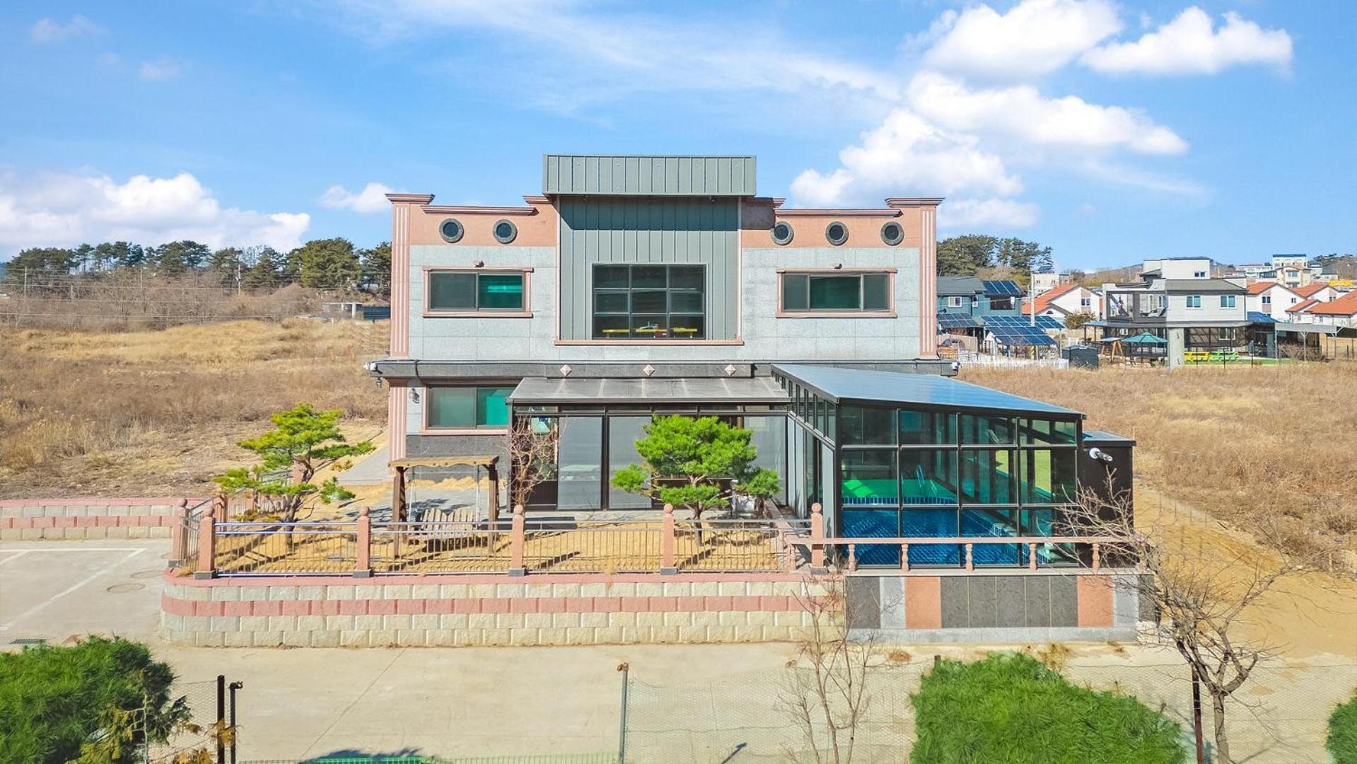 Daebudo Juni Pension Ансан Экстерьер фото